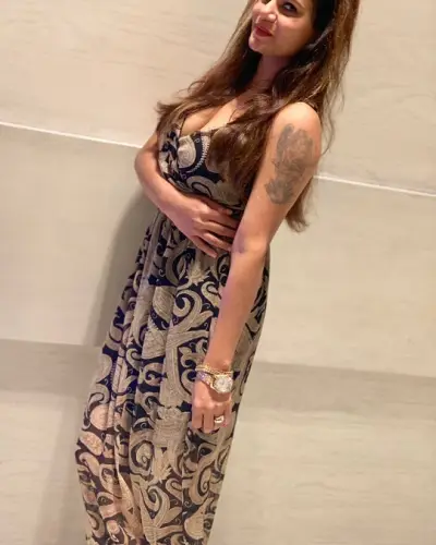 Ashta Escort